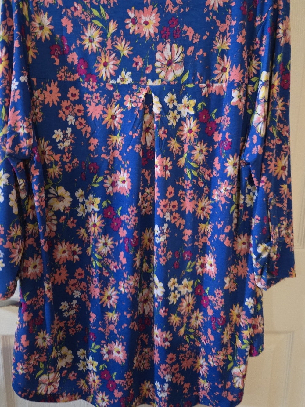 Women's Floral Split-Neck Blouse in Blue - Picture 3 of 9